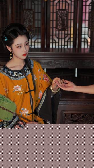 给二妈请安